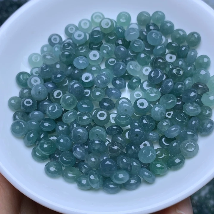 翡翠散珠卡3.5乘6.4冰蓝水鼓珠50个