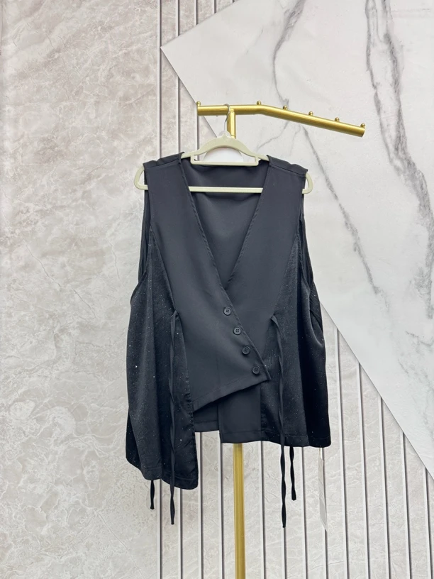 新款西装带扣马甲拼接设计款时尚背心宽松坎肩上衣