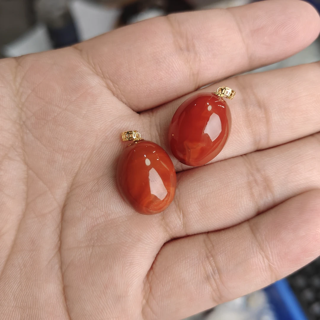 约3-4g南红玛瑙蛋面搭18K金吊坠多样性发一