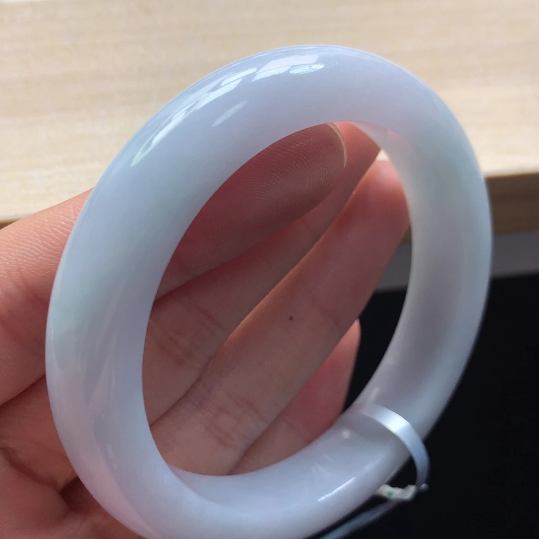 未镶嵌手镯翡翠手镯