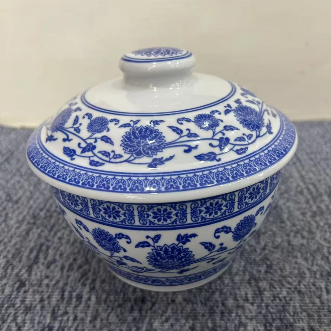 景德镇陶瓷花纹青花罐