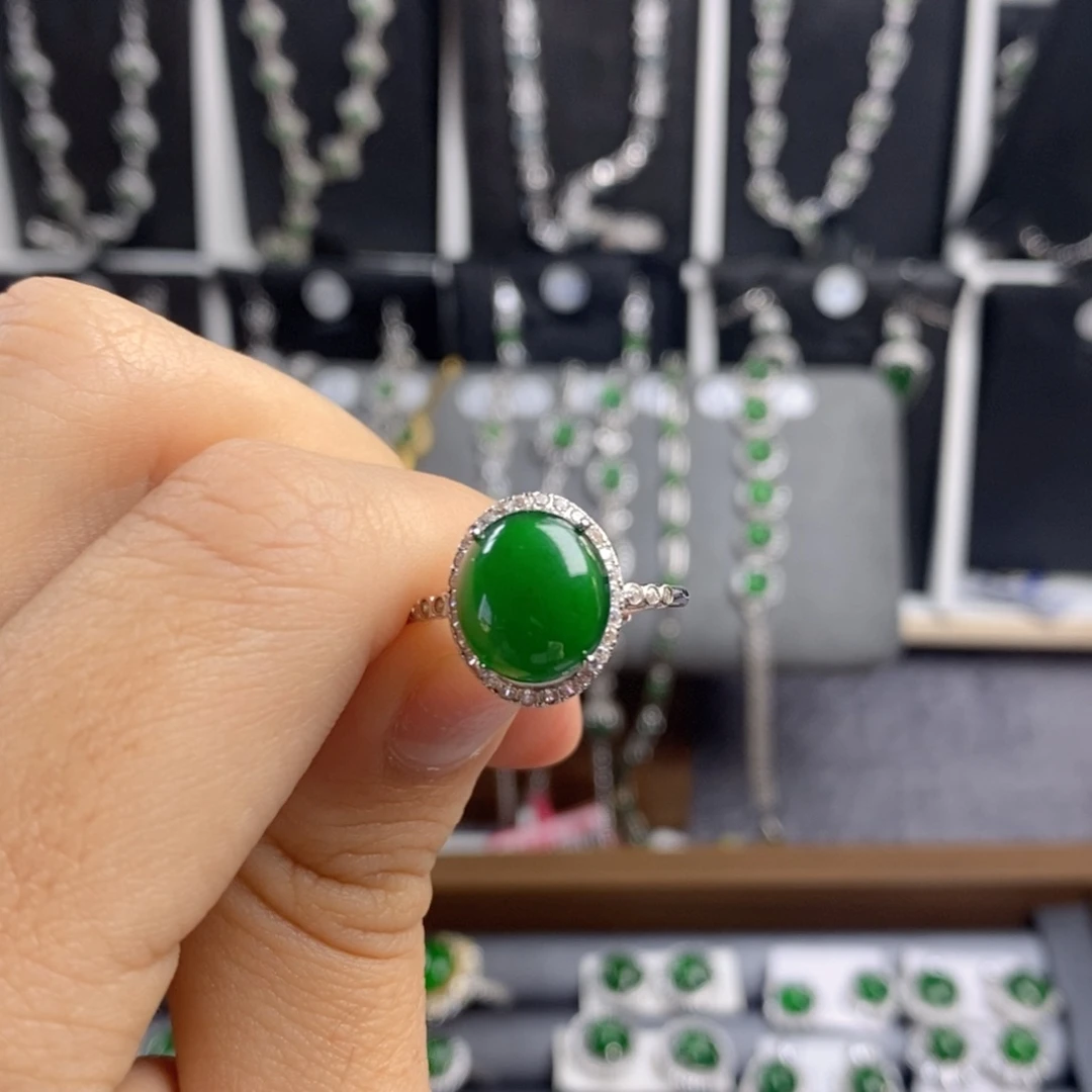 翡翠颈饰银S925镶嵌翡翠