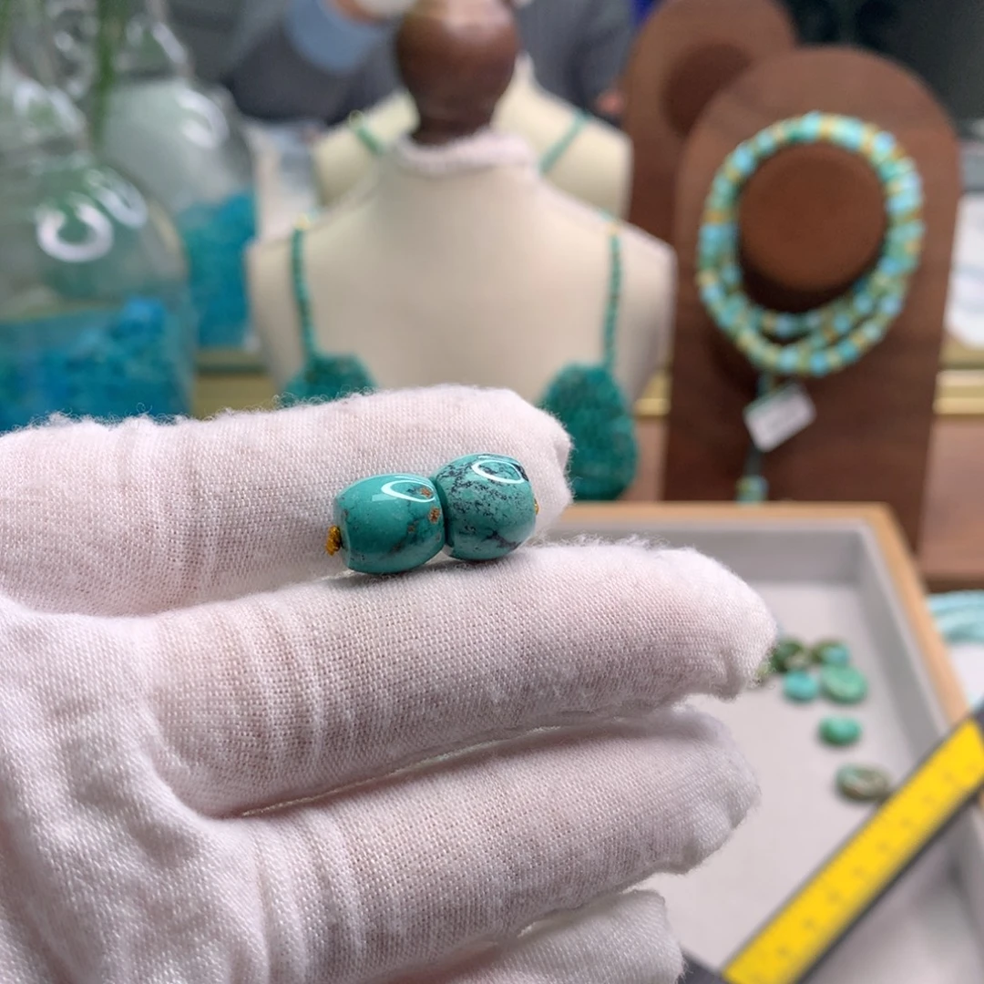 绿松石未镶嵌饰品