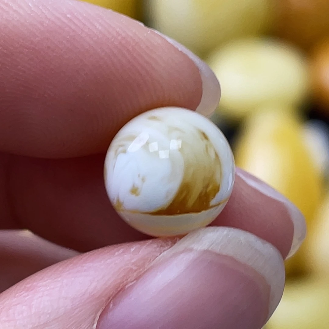 蜜蜡未镶嵌珠宝奇石10.2mm金瓷白拉丝妖花 瑕
