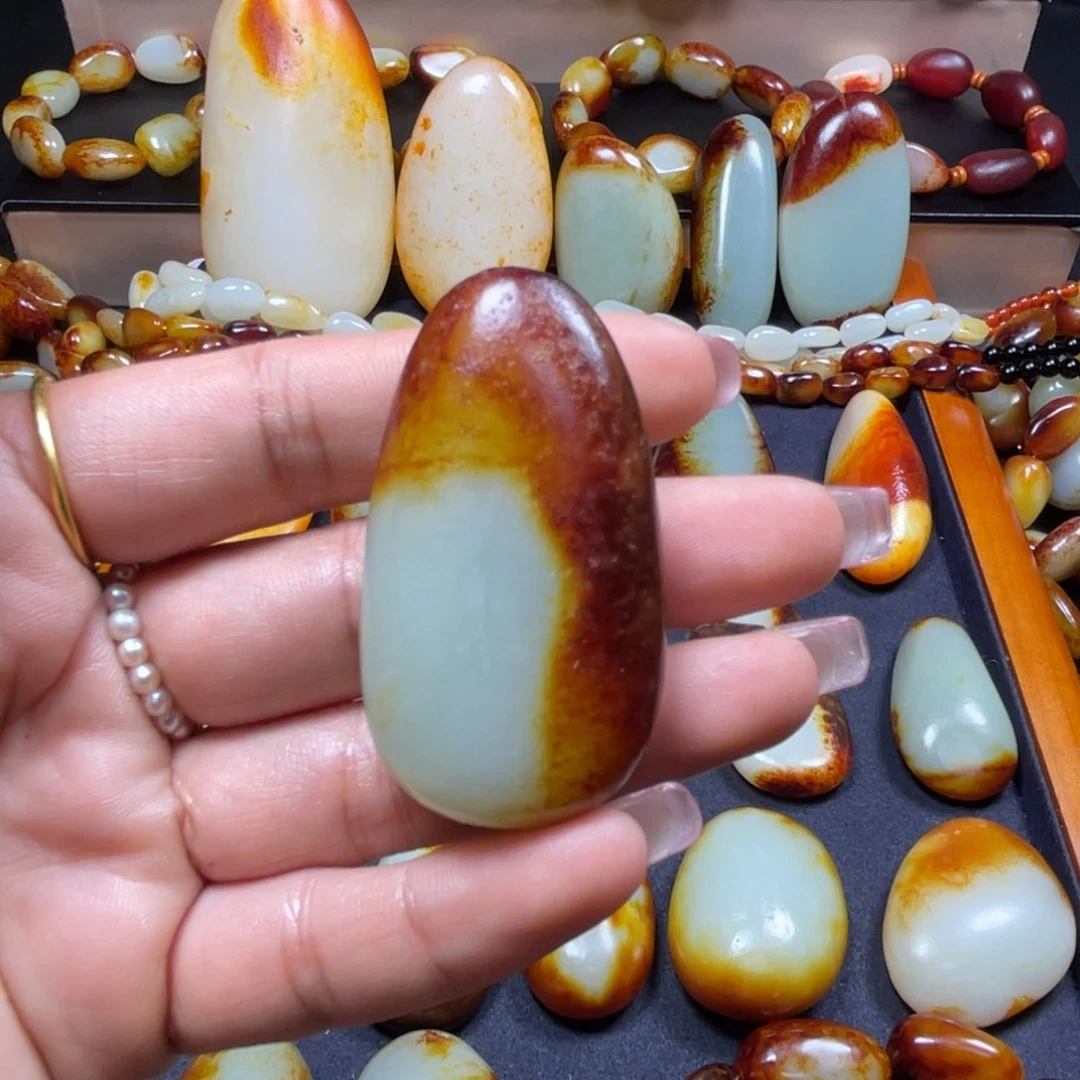 未镶嵌手链和田玉拼**人