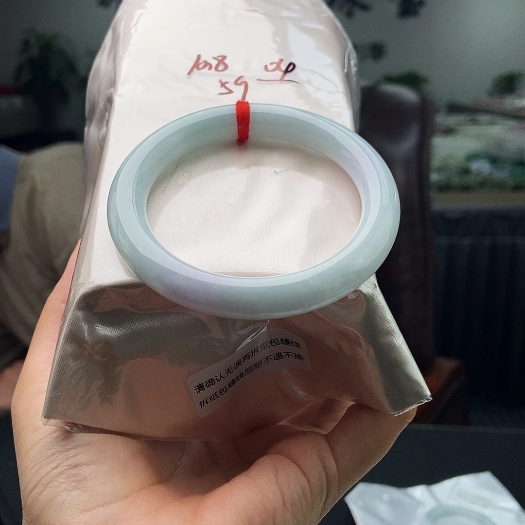 翡翠未镶嵌手镯颜色多样性发拍一发一