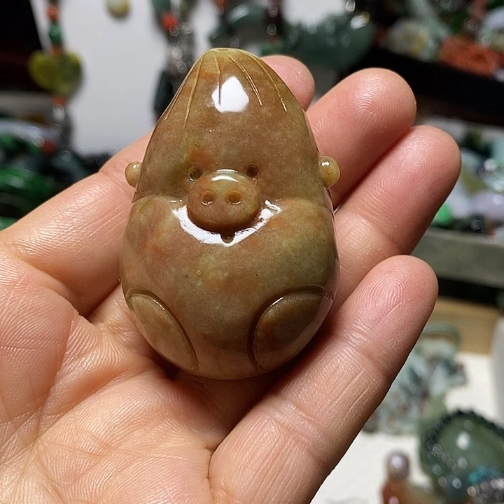 翡翠未镶嵌吊坠(赠链)