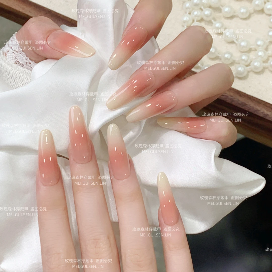 绒云奶雾~玫瑰森林冰透纯欲腮红渐变简约高级长款穿戴甲