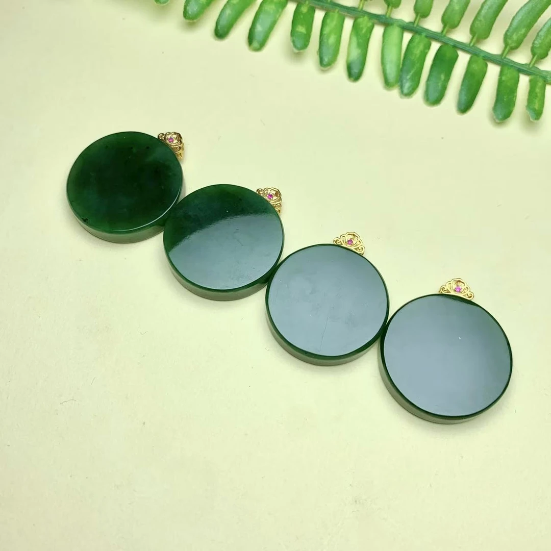 和田碧玉圆牌吊坠（s925银镶）多样性发货拍一发一