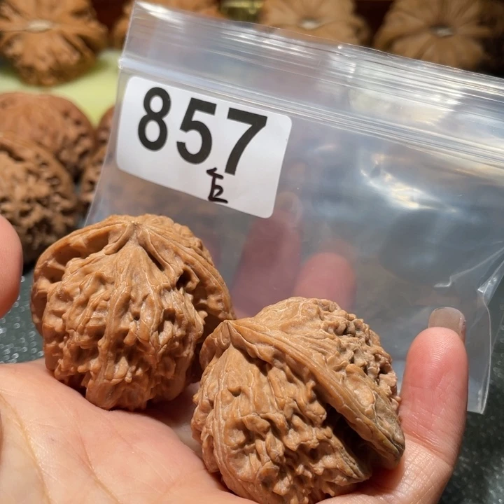把件文玩核桃白狮子39