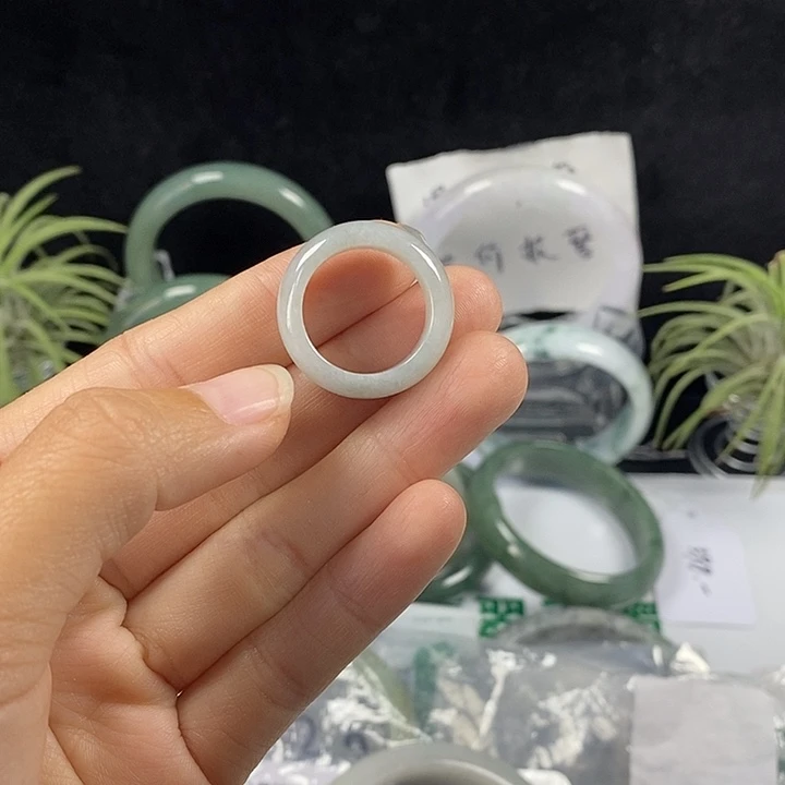 红***姐未镶嵌手镯翡翠93号