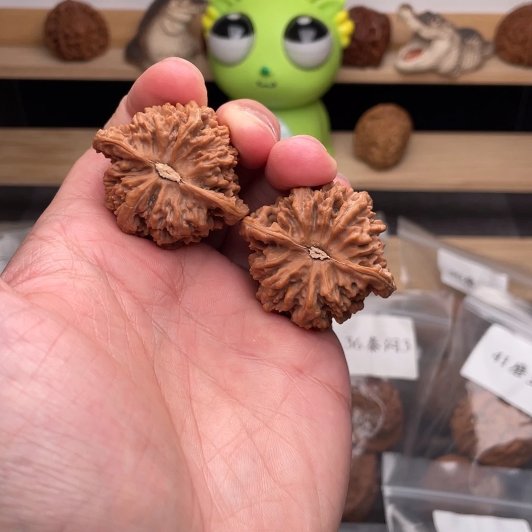 文玩核桃把件嗡*嗡41尺全品满天星