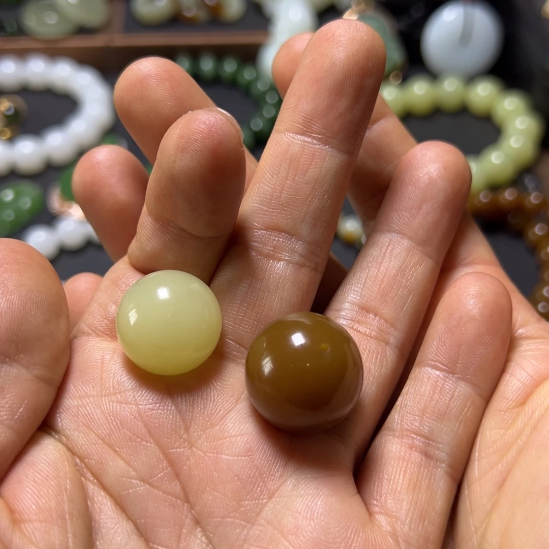 布***匠和田玉未镶嵌挂件