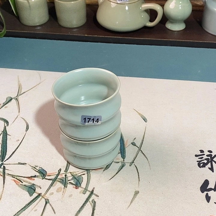 汝瓷1714两个瑕疵竹节杯