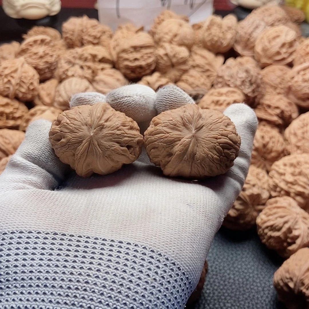 动***车文玩核桃吊坠元宝