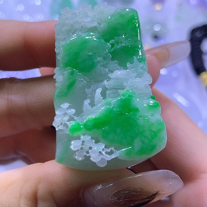 颈饰未镶嵌翡翠天然翡翠A货吊坠