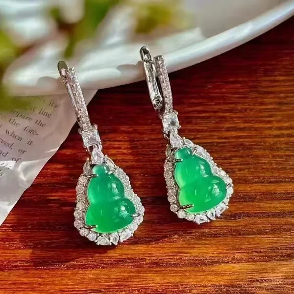 轻奢高级感奢华绿色葫芦耳环