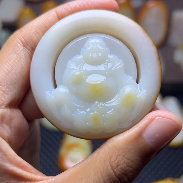 颈饰未镶嵌和田玉