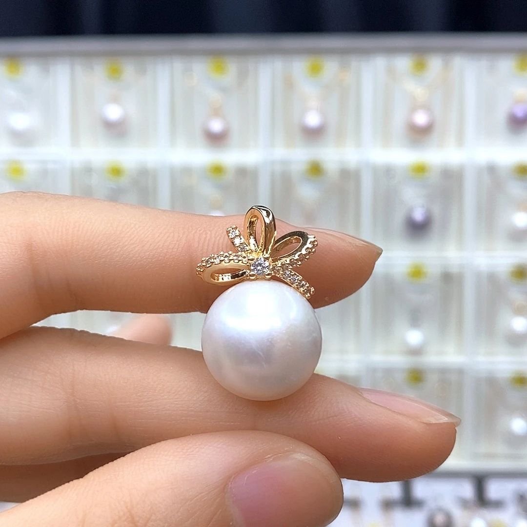 淡水珍珠合金颈饰