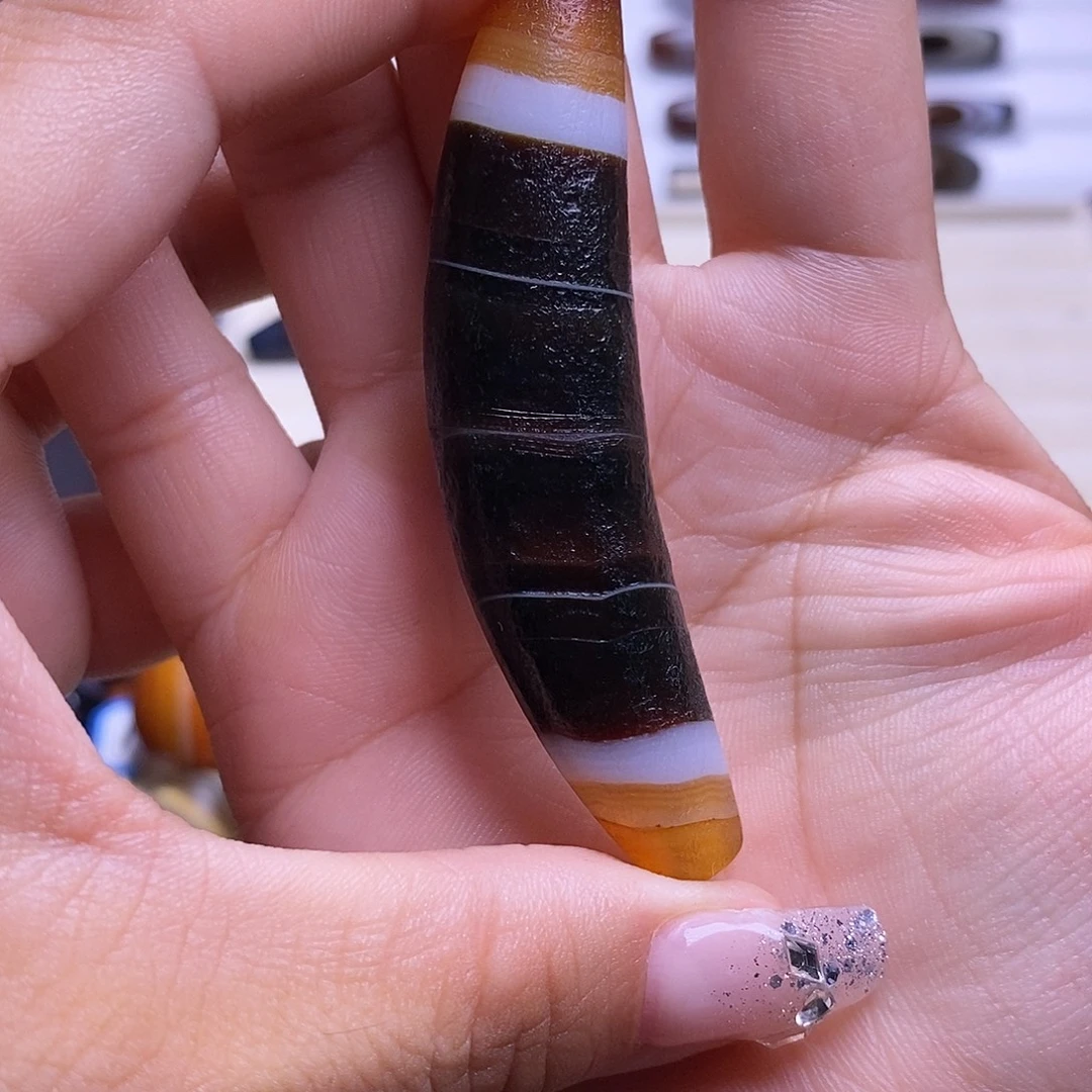 毕***爷玛瑙/玉髓未镶嵌颈饰