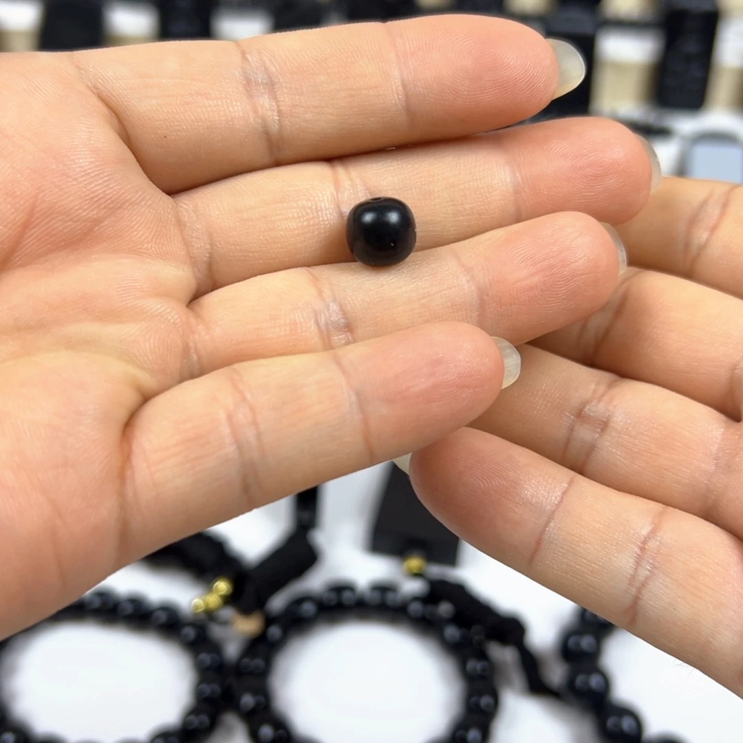 A***鬆颈饰未镶嵌和田玉（墨玉）9珠子