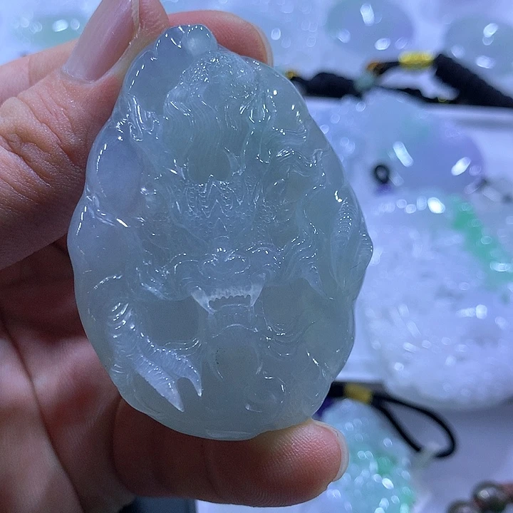 翡翠未镶嵌颈饰天然翡翠A货吊坠