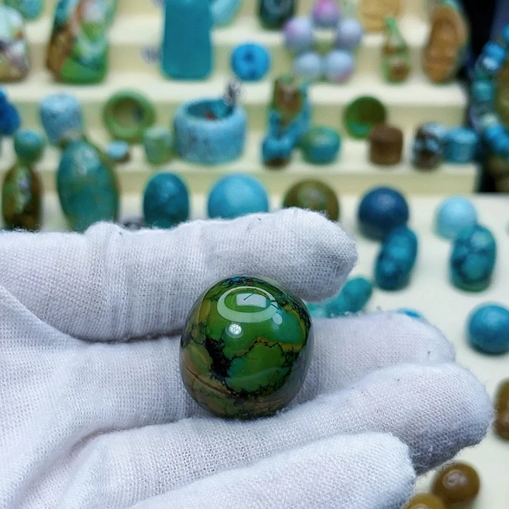 绿松石颈饰未镶嵌竹*