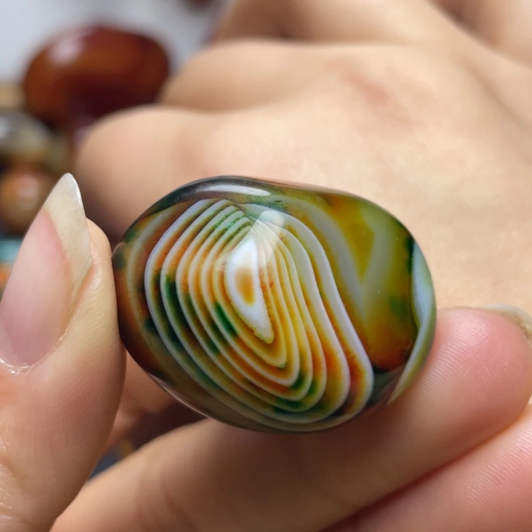 玛瑙/玉髓未镶嵌珠宝奇石