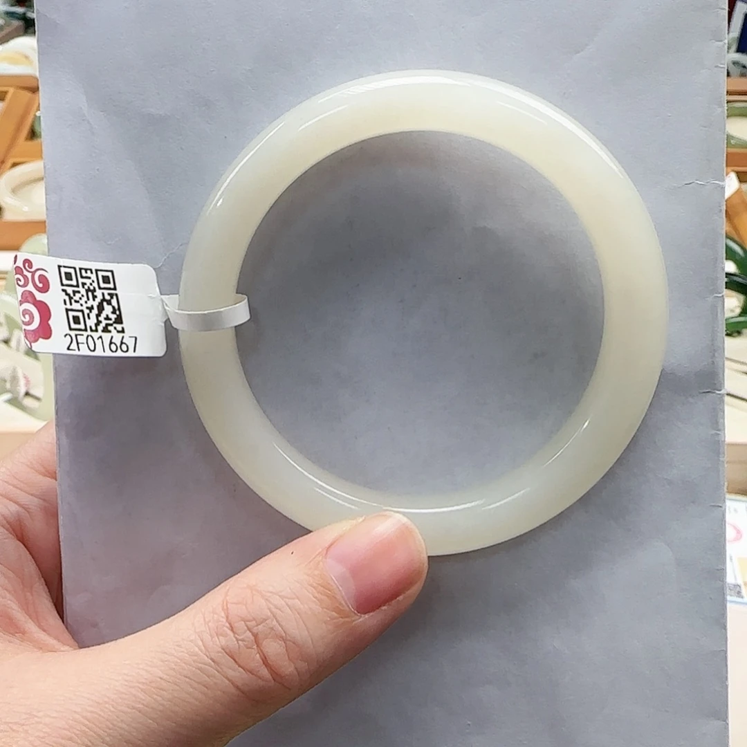 和田玉手镯未镶嵌58