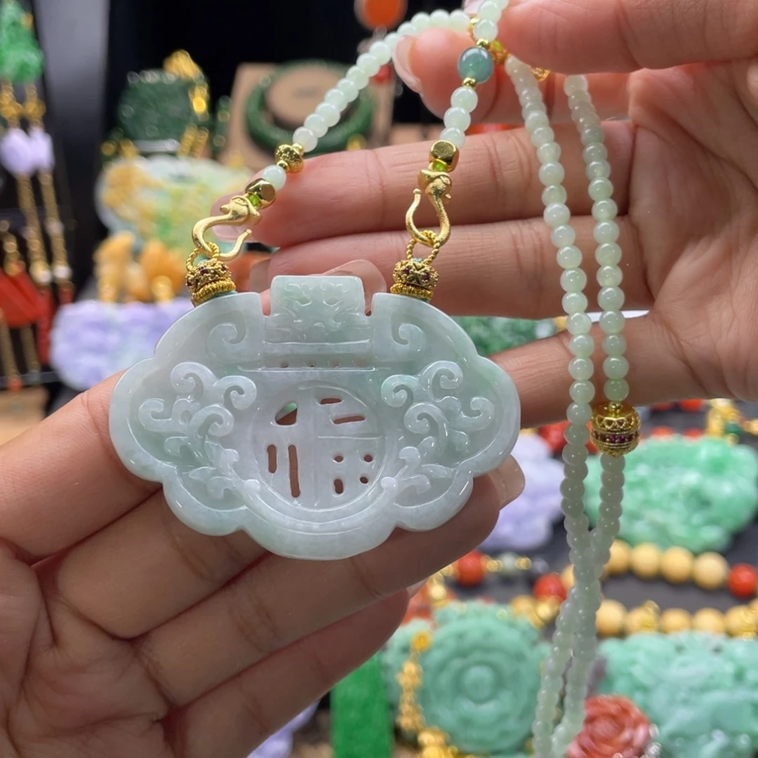 翡翠颈饰未镶嵌代编织