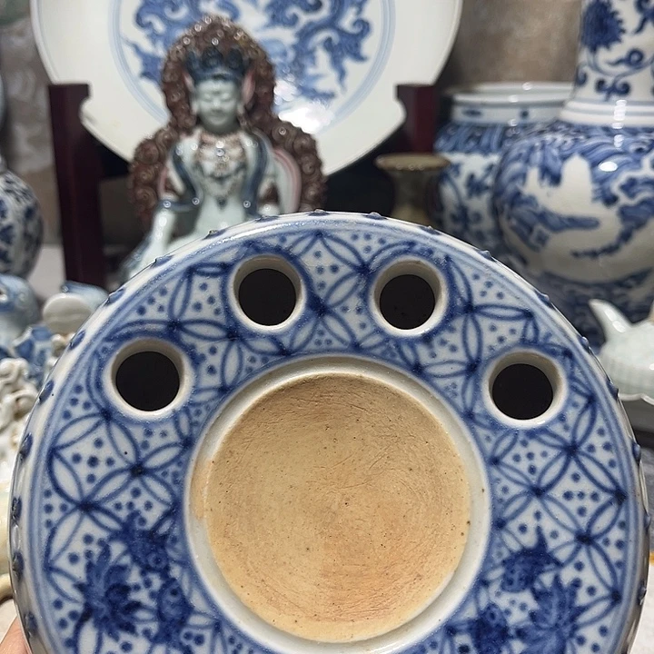 青***峰茶宠一个青花五孔笔架