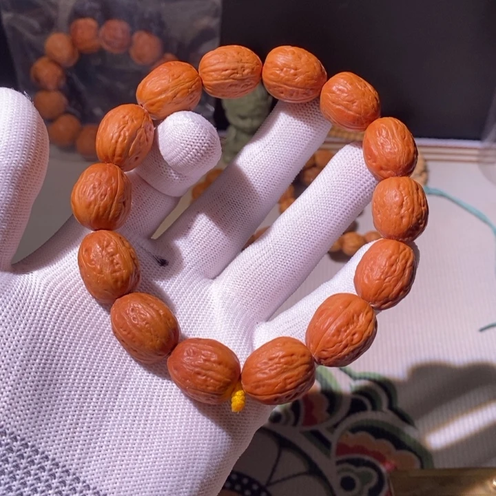 文玩核桃手串……9