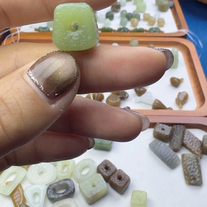 1***0和田玉未镶嵌挂件