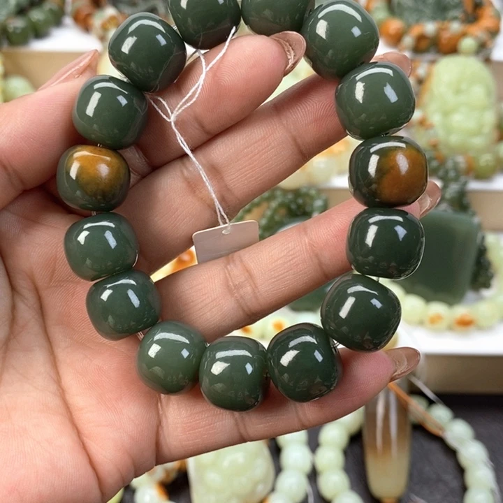 【闪购商品】透闪石质玉手串未镶嵌