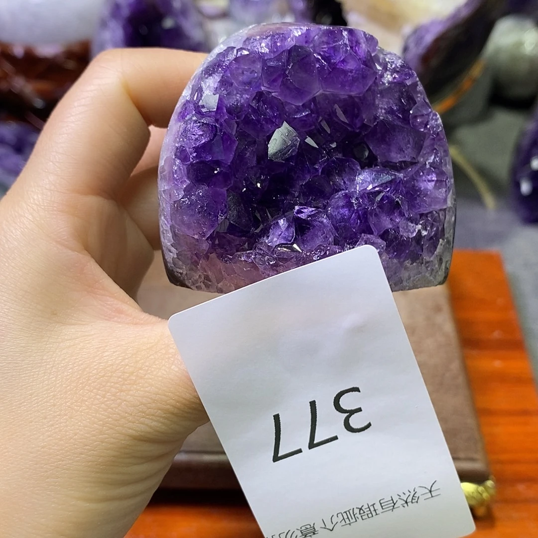 紫晶未镶嵌珠宝半成品