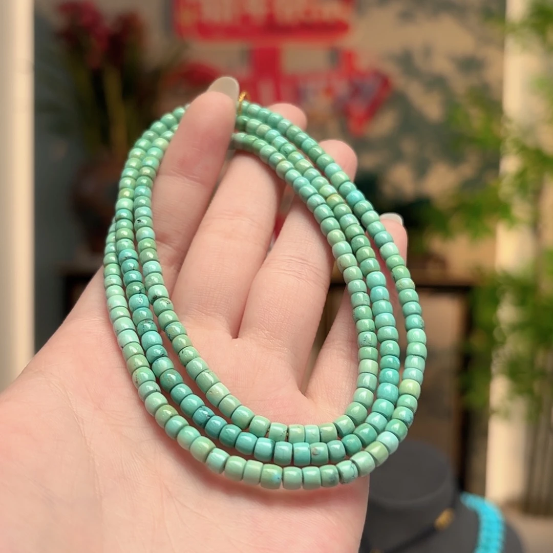 绿松石未镶嵌颈饰