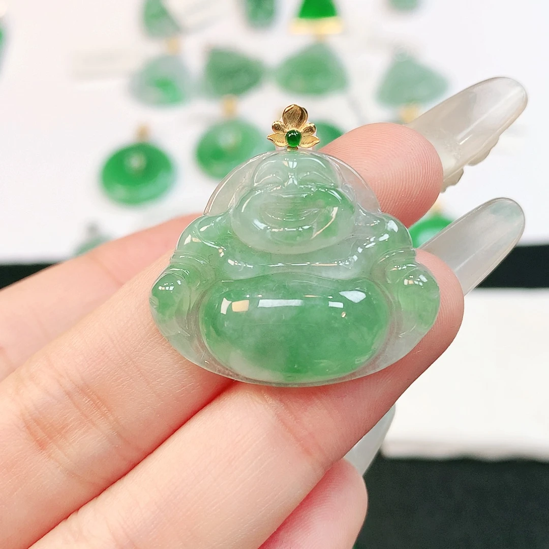 翡翠18K金镶嵌颈饰
