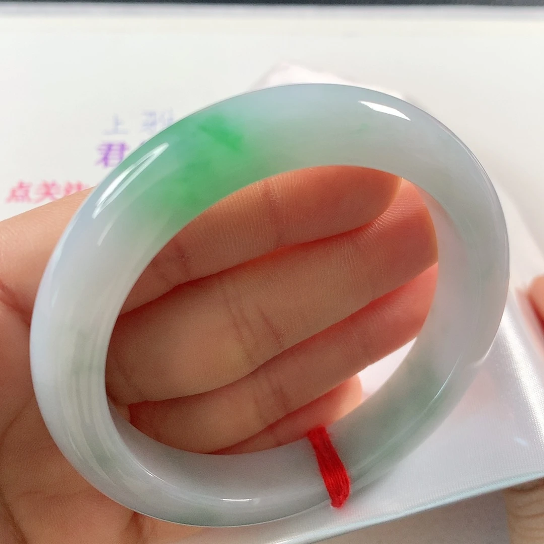 翡翠手镯未镶嵌 正圈①①②