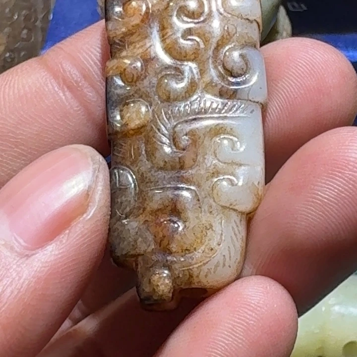 和田玉（糖玉）颈饰未镶嵌不*楼