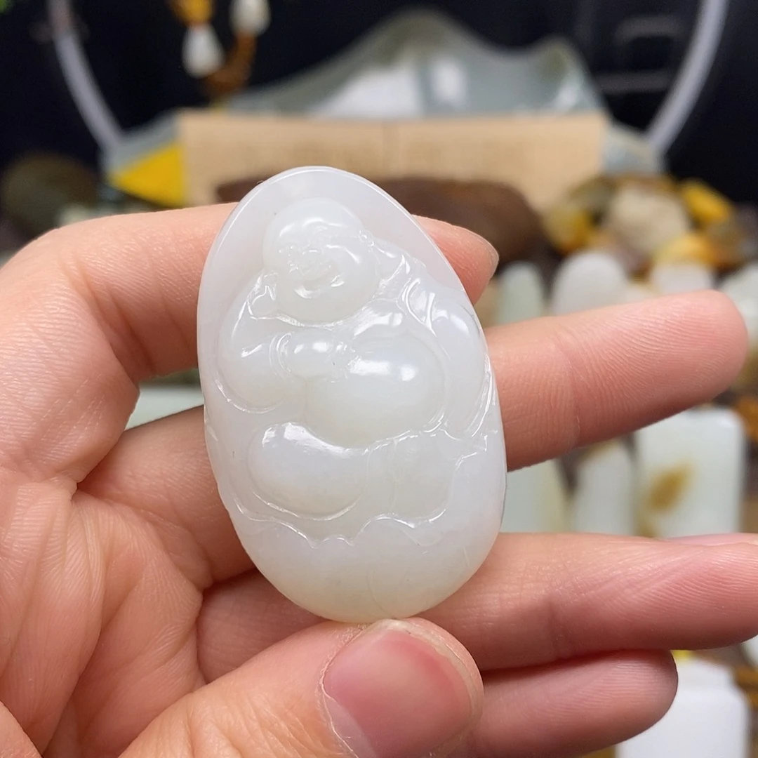 和田玉颈饰未镶嵌60