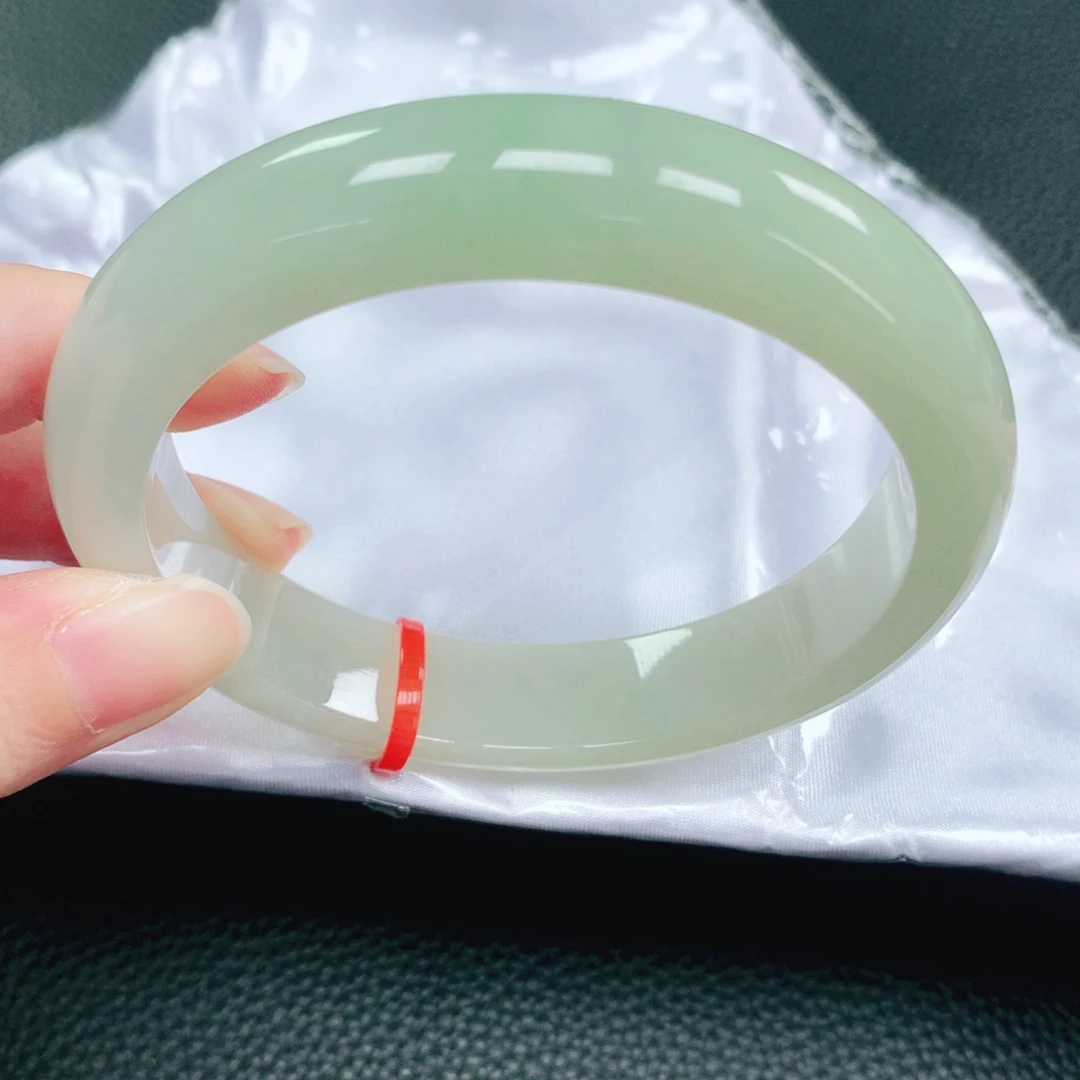 未镶嵌手镯翡翠60圈