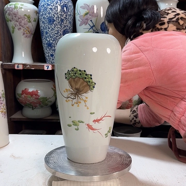 瓶大萝卜莲子陶瓷