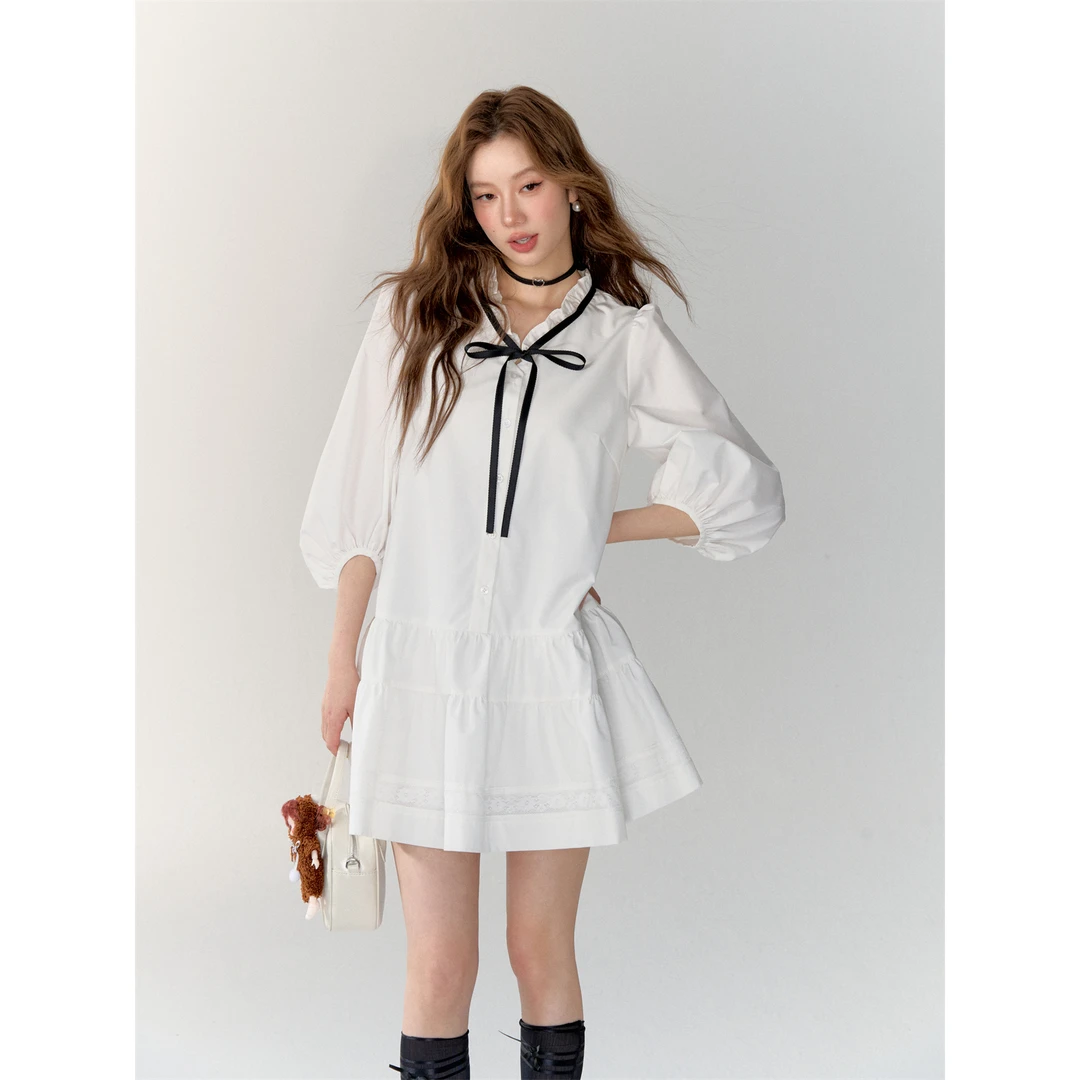 AsGony 白色蝴蝶结系带缩褶衬衫连衣裙女法式小香风气质收腰裙子
