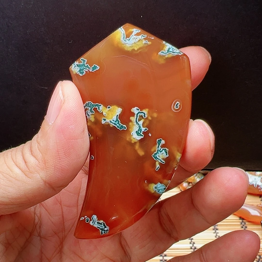 玛瑙/玉髓未镶嵌珠宝半成品