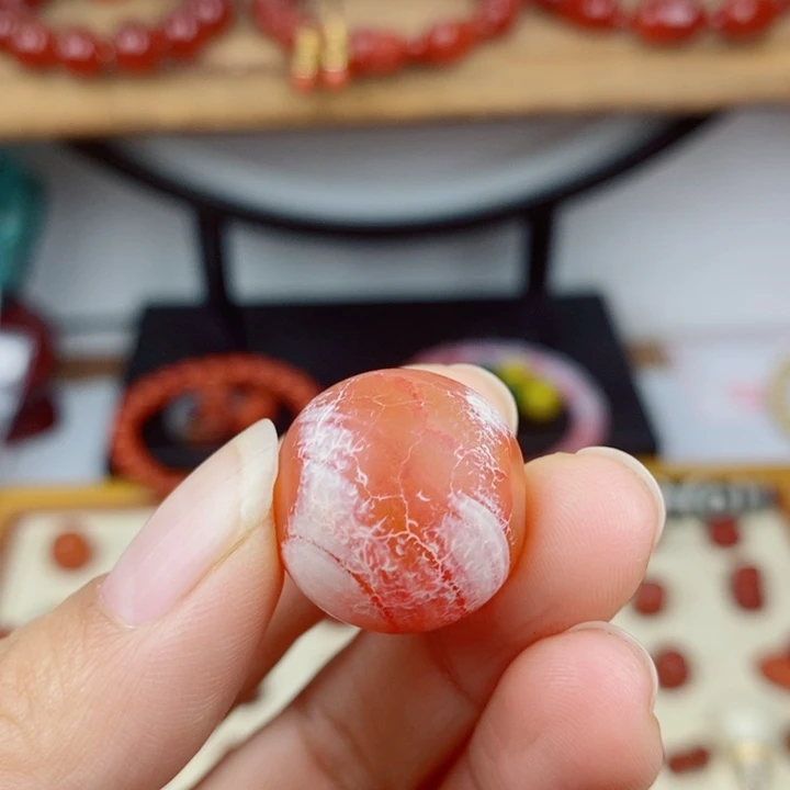 周***、玛瑙/玉髓未镶嵌颈饰