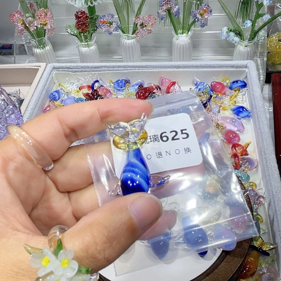 良***总颈饰玻璃628鲸鱼一个