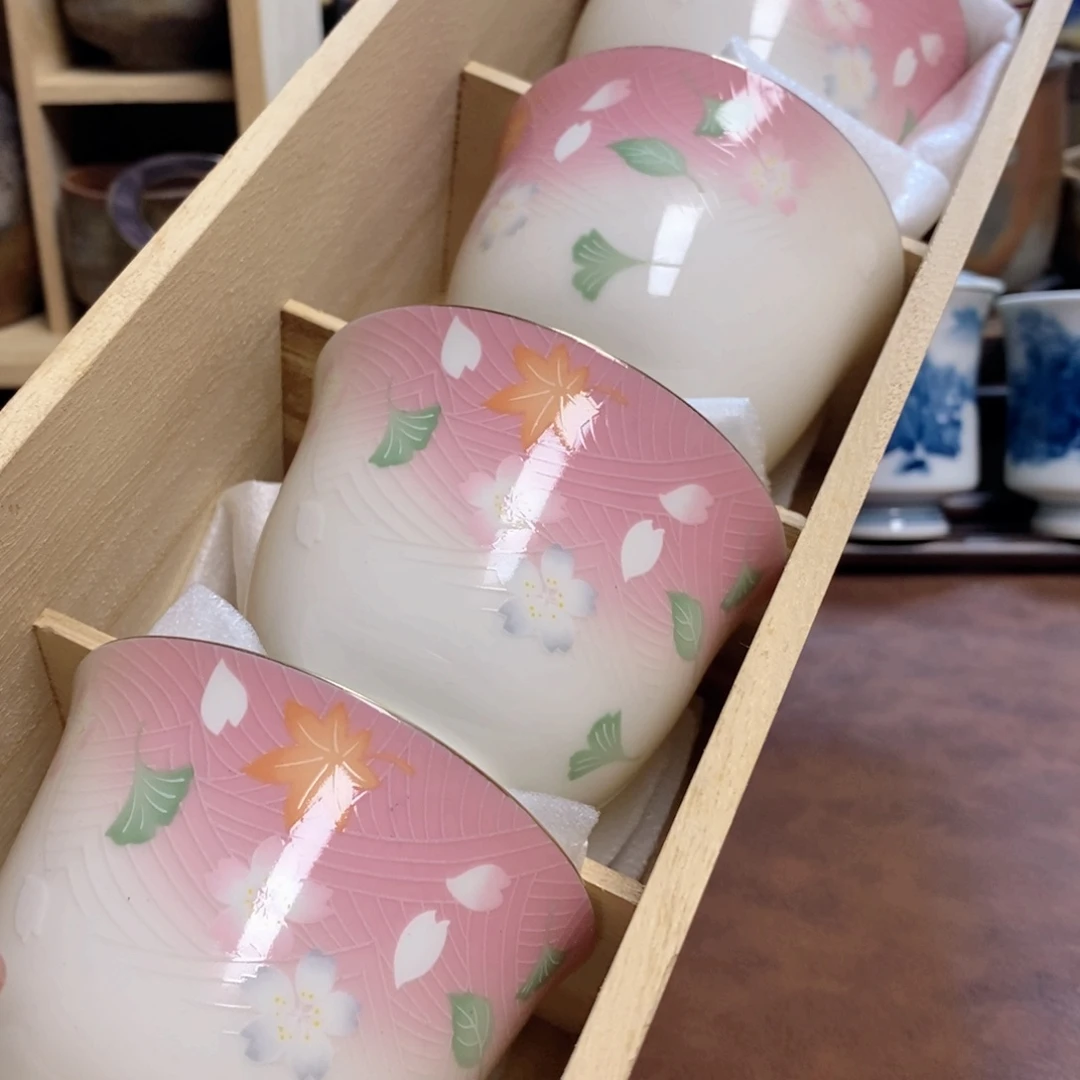 瓷片片片片片片片片片片片片