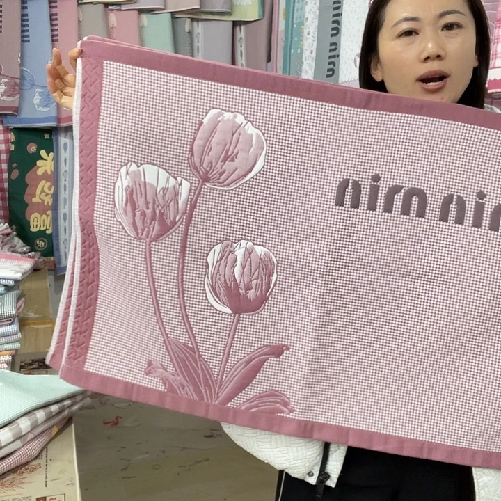 棉特价酒红色郁金香