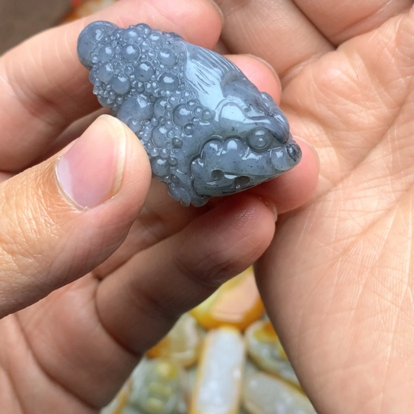 【闪购商品】颈饰未镶嵌和田玉