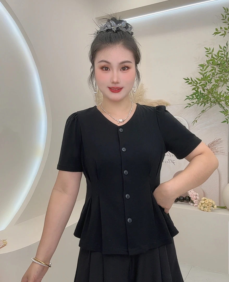 设计感显瘦气质上衣夏季2025大码女装新款法式小众百搭时尚短袖